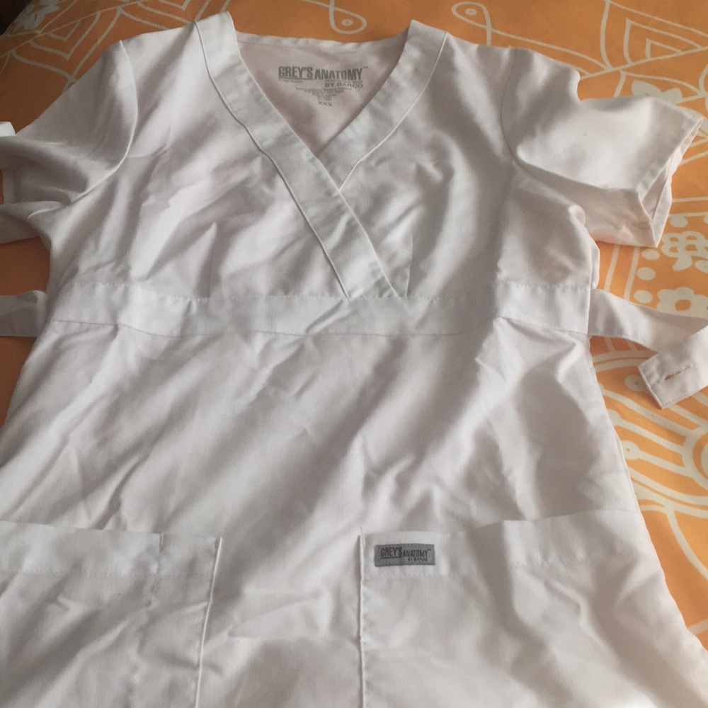 Scrub top